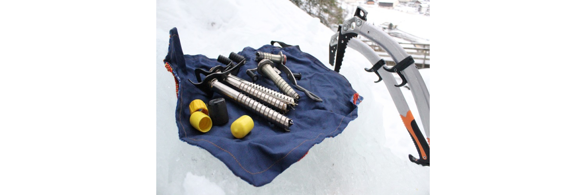 Eisschrauben schärfen bei der Alpinsport Basis - Eisschrauben schärfen bei der Alpinsport Basis