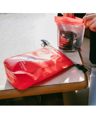 Lifesystems - Mini Waterproof First Aid Kit